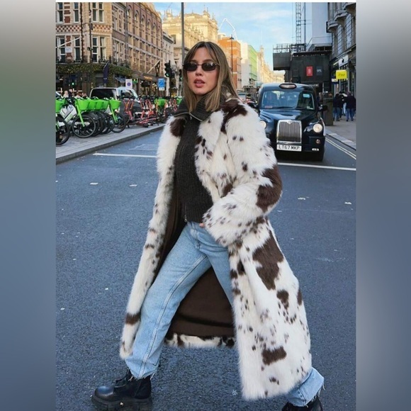 Quiet Luxury Boutique Jackets & Blazers - ✨NEW Heavyweight Stylish Women's Brown and White Cow Print Faux Fur Coat